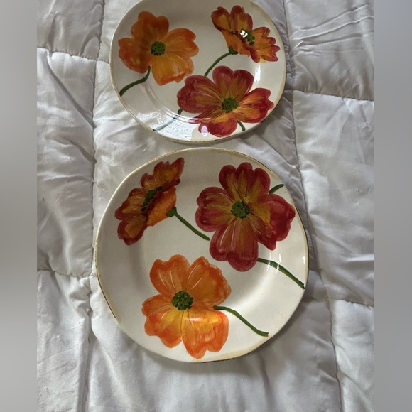 RARE Vietri "Poppy" 8 7/8 Inch Salad Plates -Excellent Condition! Set of 2 Italy - Picture 1 of 6